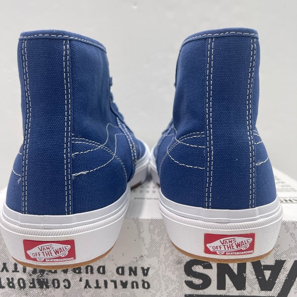 Vans Men’s Crockett High Decon
Canvas Blue/White
VN0007QVY6Z Sneakers - Picture 12 of 16